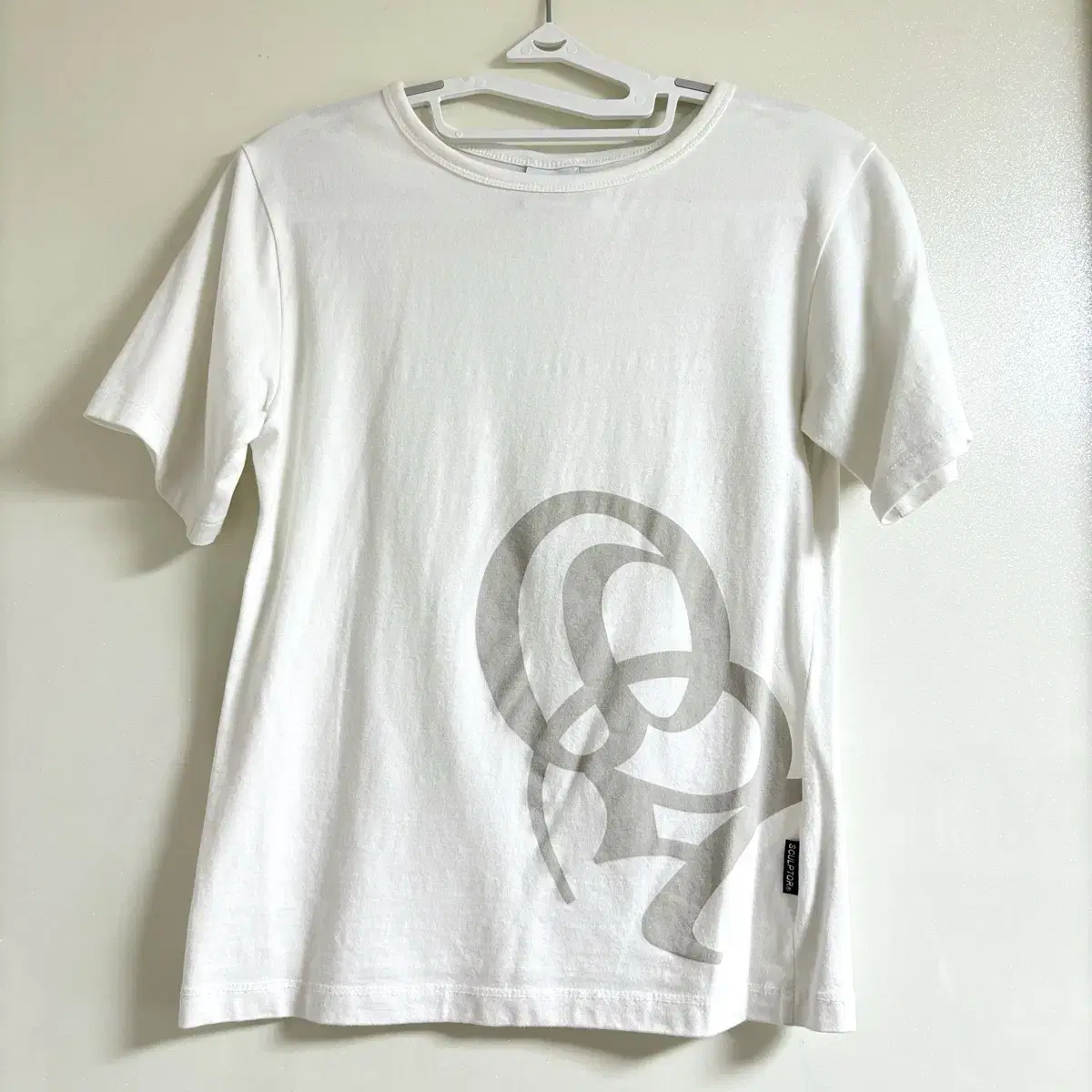 SCULPTOR | 스컬프터 Sculptor Lace Trim Wrap Tee Charcoal on
