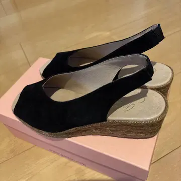 가이모 블랙 스웨이드 슬링백 샌들