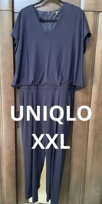 유니클로 깔끔한 컷 티셔츠 올인원 사이즈 2XL