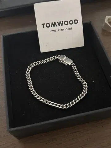 TOMWOOD 925 실버 커브 팔찌