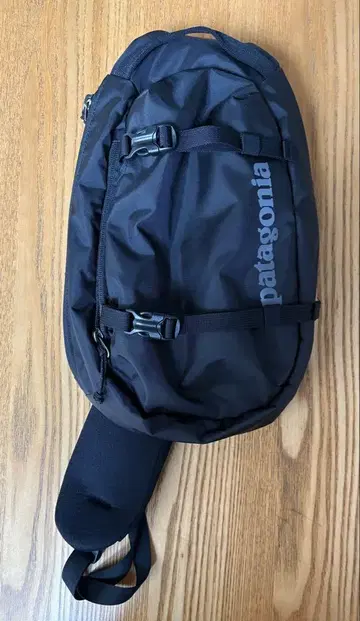 파타고니아 아톰 슬링 8L