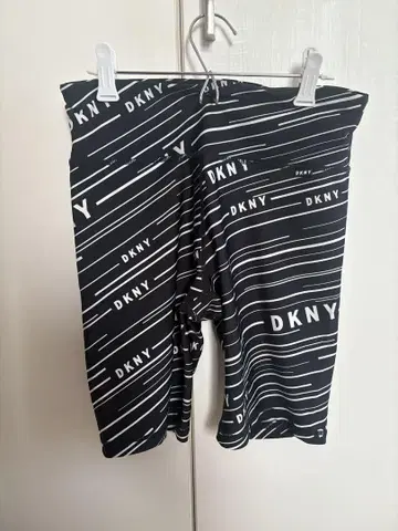 DKNY sports 다나 카란 뉴욕 레깅스 바이커 팬츠 S