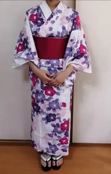 유카타 축제 불꽃놀이 엔니치 보라색 핑크 꽃무늬 오비 리본
