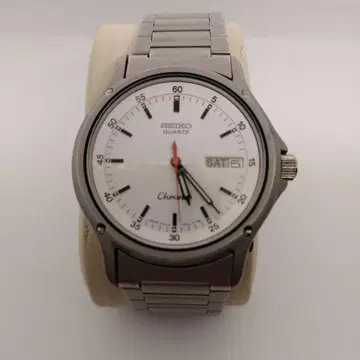 세이코 쿼츠 손목시계 화이트 7433-7030