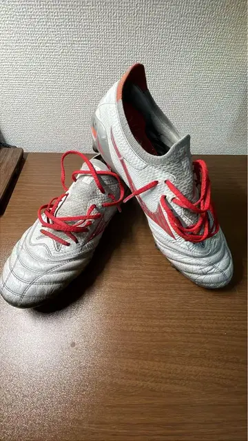 축구화 Neo 화이트/레드