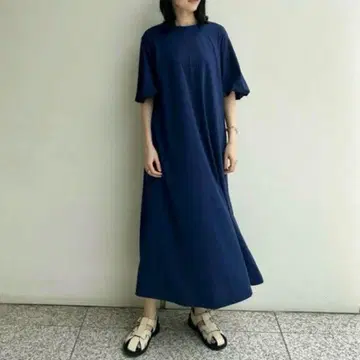안피로 UNFILO 롱 원피스 M~L 퍼프 슬리브 네이비 천축