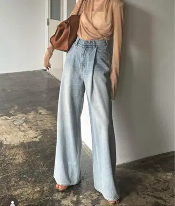 스즈 히로세 클레인 탭 와이드 데님 팬츠