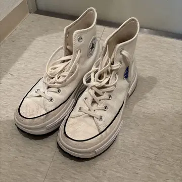CONVERSE 화이트 하이컷 스니커즈