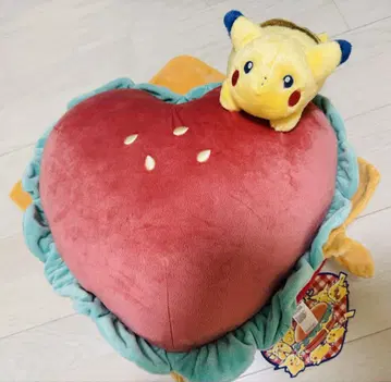 새상품 PIKACHU DINER 피카츄 다이너 쿠션