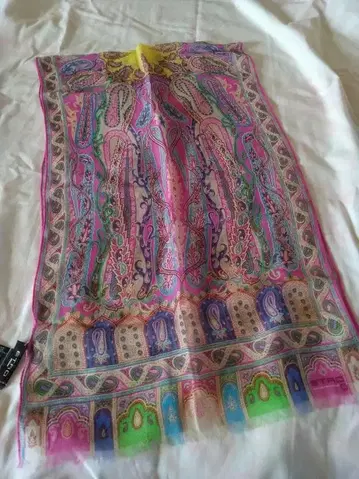 새상품급 ETRO 스톨 클리닝 완료