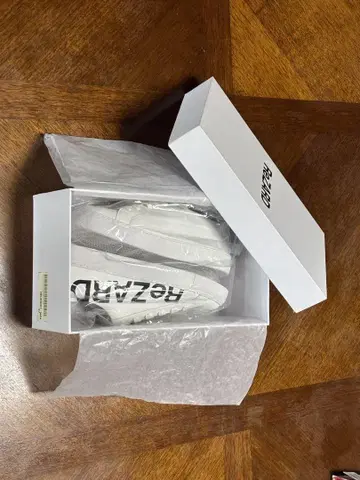 ReZARD 화이트 신발 세트