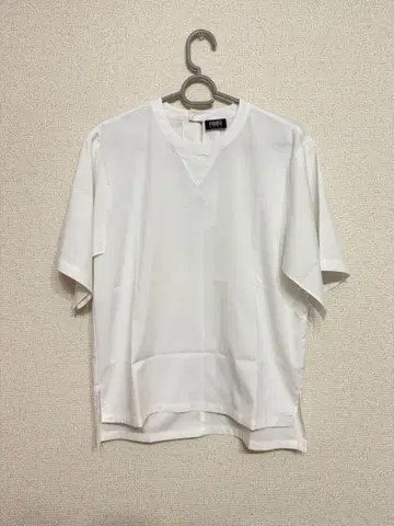 파메오 포즈 상의