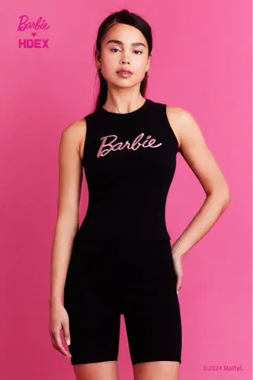 HDEX Barbie 콜라보 자수 블랙 탱크탑