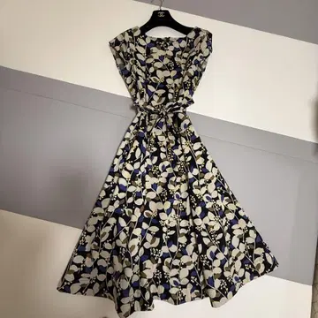 LAURA ASHLEY 플라워 프린트 롱 원피스 13호
