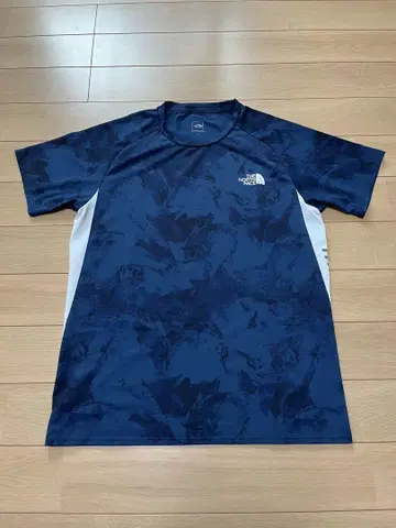 THE NORTH FACE 네이비 티셔츠 L 사이즈