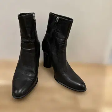 블랙 가죽 부츠 지퍼 미들 힐