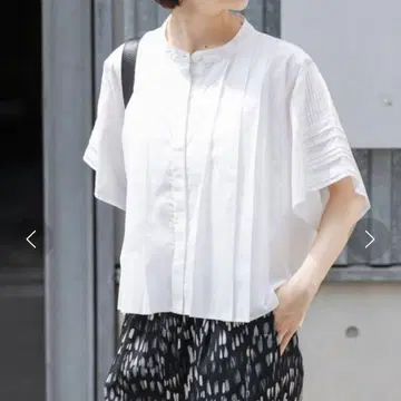 하프 슬리브 숏 플레어 셔츠 어반 리서치