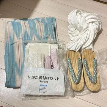 여성용 유카타, 오비, 일본 나막신 세트