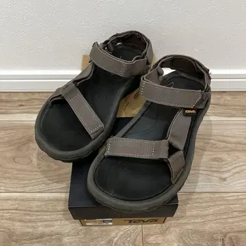 Teva 브라운 샌들 23cm