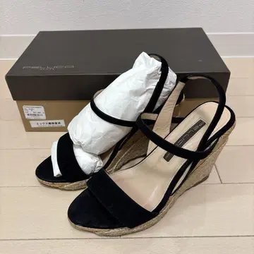 PELLICO 블랙 웨지 샌들