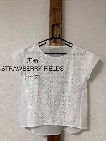STRAWBERRY FIELDS 반팔 상의 티셔츠 화이트 화이트