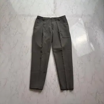 새상품급 유나이티드 애로우즈 슬랙스 M 그레이