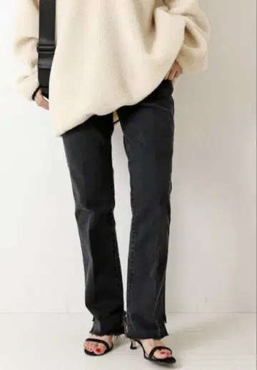 스픽 앤 스팬 5 1/2 뷰티라인 슬릿 데님