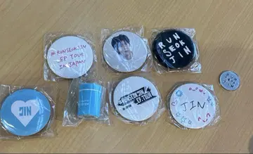 BTS JIN RUNSEOKJIN 일본 한정판 캡슐 토이 캔뱃지 코인 등