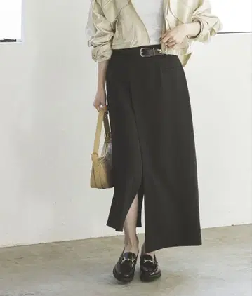 노블 비대칭 길이 스커트