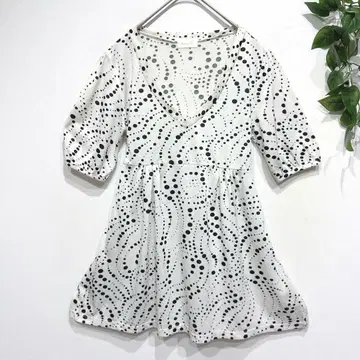 반팔 튜닉 플레어 올 패턴 티셔츠 리본 V 넥 허리 마크 M