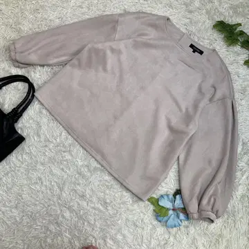 컨디션 최상 언타이틀 7부 소매 티셔츠 그레이 스웨이드 루즈한 M 사이즈