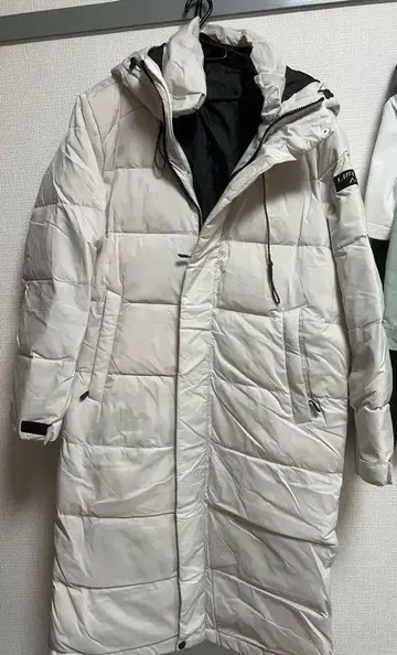 화이트 롱 다운 자켓 LIFE ACTIVE
