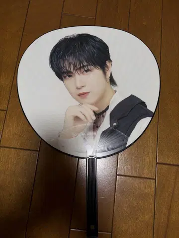 INI 사노 유타카 부채