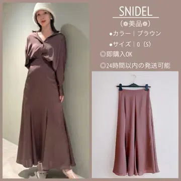 새상품급 snidel 새틴 에스카르고 스커트 브라운 S 사이즈