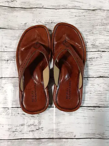 REGAL 브라운 샌들
