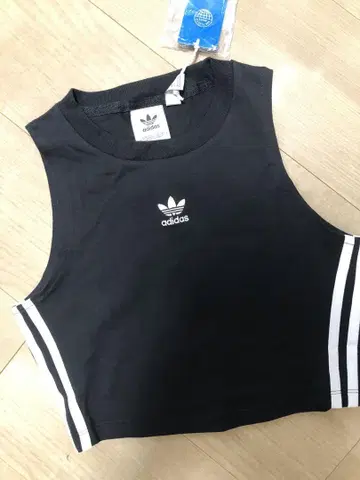 새상품 아디다스 탱크탑 M