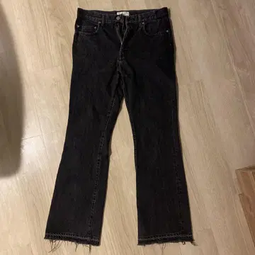 JieDa 블랙 부츠 컷 데님
