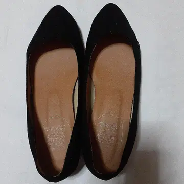 블랙 스웨이드 플랫 슈즈 스틸레토