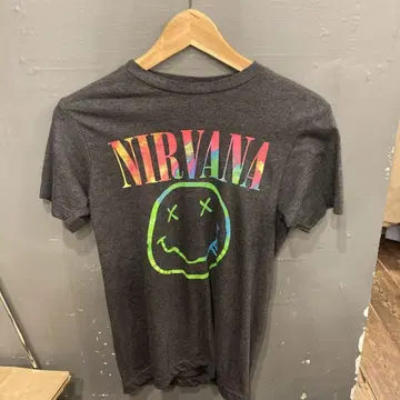 y2k 피치 티 NIRVANA 컬러풀 로고 티셔츠 그레이