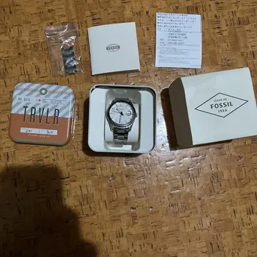 FOSSIL TRVLR 실버 시계