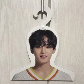 SEVENTEEN 민규 행거 HOME