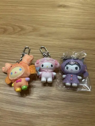 조금만 꽃이 피었네요.