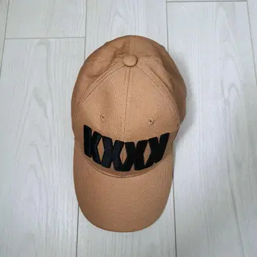 코다 쿠미 쿠우짱 KODA KUMI KXXK 캡 카멜