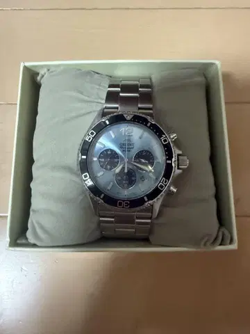 ORIENT 크로노그래프 실버 블랙