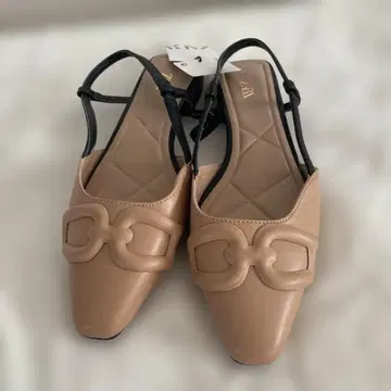 ZARA 자라 릴리프 디테일 플랫 슬링백 슈즈