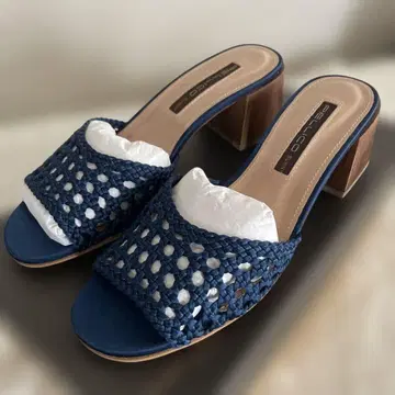 PELLICO 네이비 뜨개질 샌들 와이드 힐