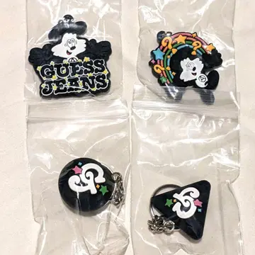 GUESS JEANS verdy 키링 4개 세트