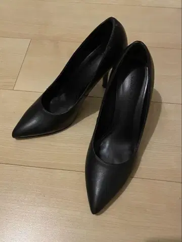 찰스앤키스 블랙 스틸레토 하이힐 35인치