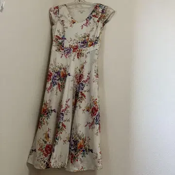 LAURA ASHLEY 원피스 사이즈 9 꽃무늬
