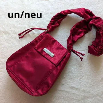 un/neu 안노이 개더 새틴 플랩 숄더백 레드